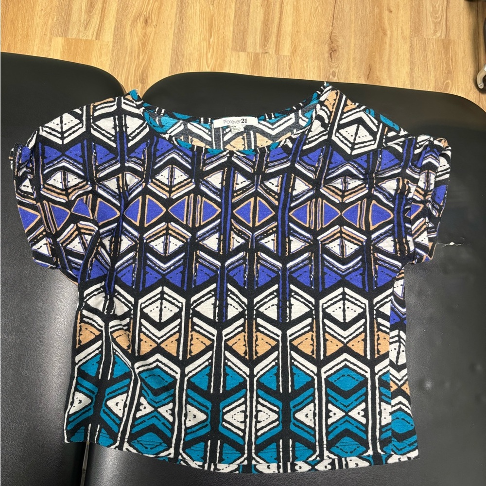 Forever 21 Blue and White Geometric Blouse